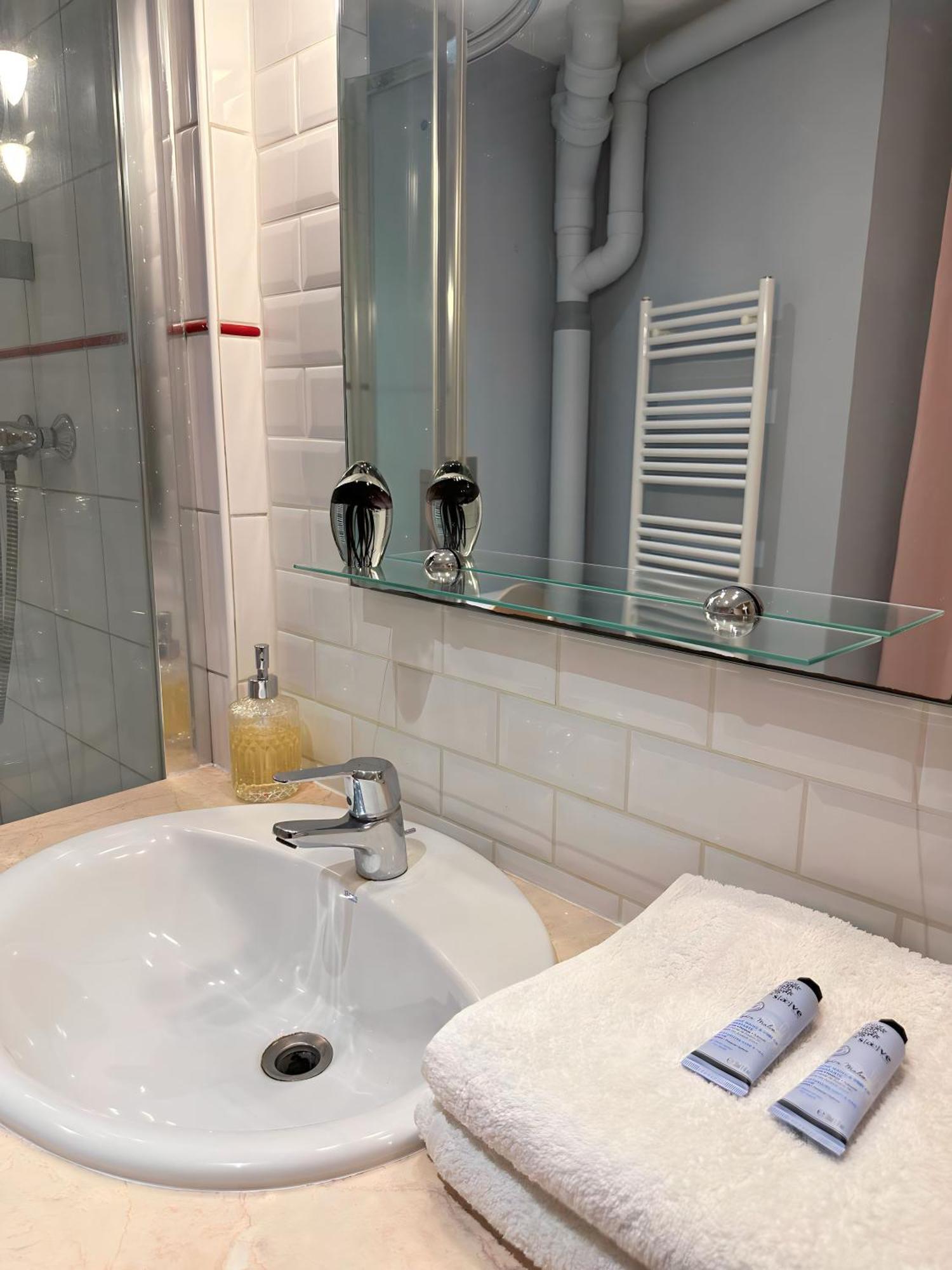 Апартаменты Le Maconnais - Hyper Centre Macon - Parking Gratuit - A 600M De La Gare Экстерьер фото